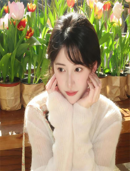 成人十八影院在线观看_老女人擦她毛荫荫的黑森林_青春派在线观看